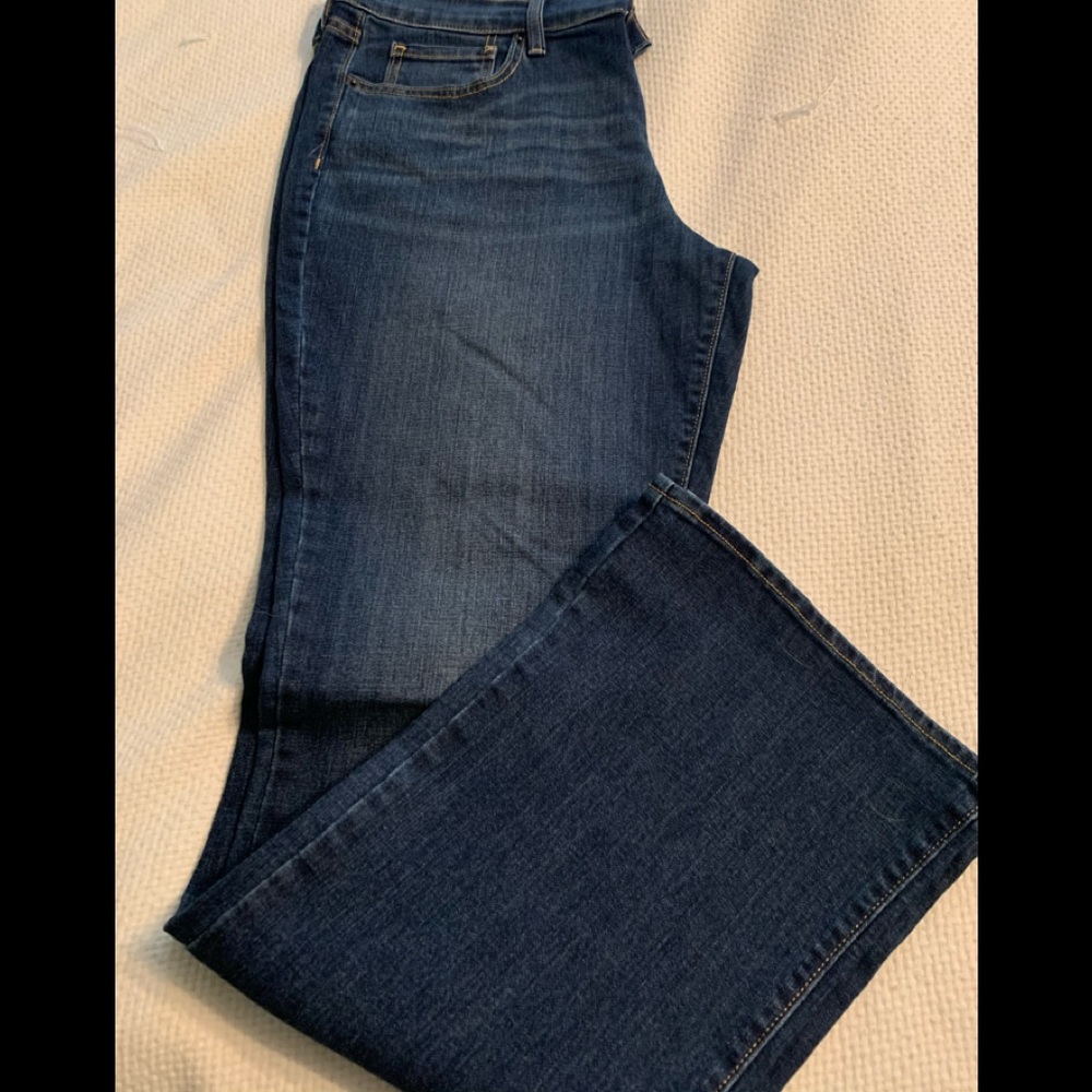 BRAND NEW 👖 JEANS!! - Picture 1 of 2